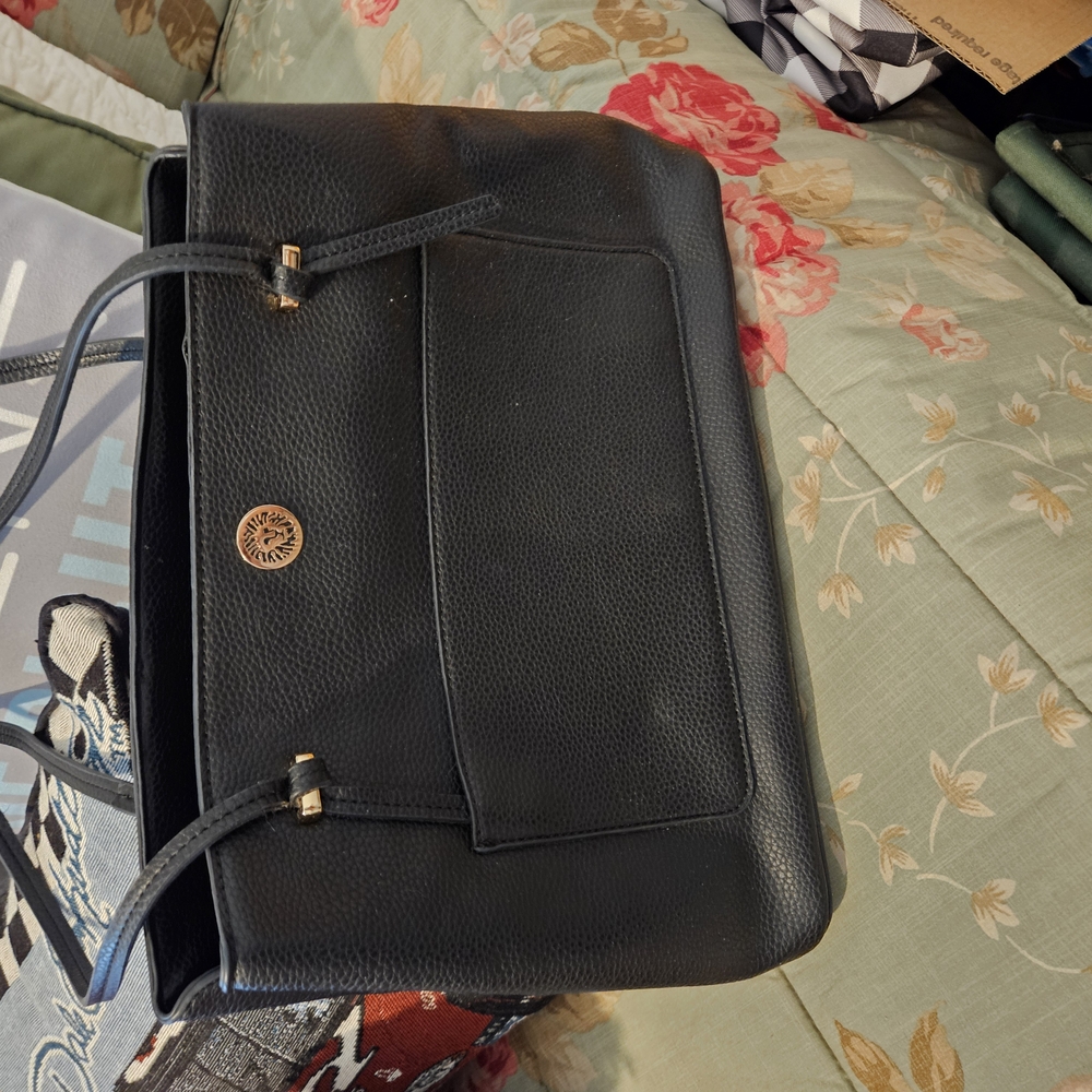 Anne Klein Black Shoulder Bag - Picture 1 of 5
